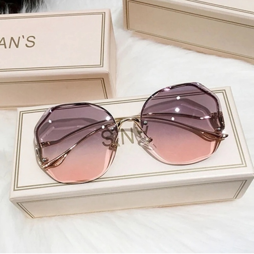 Retro Oversized Gradient  Sunglasses - Picture 3 of 11
